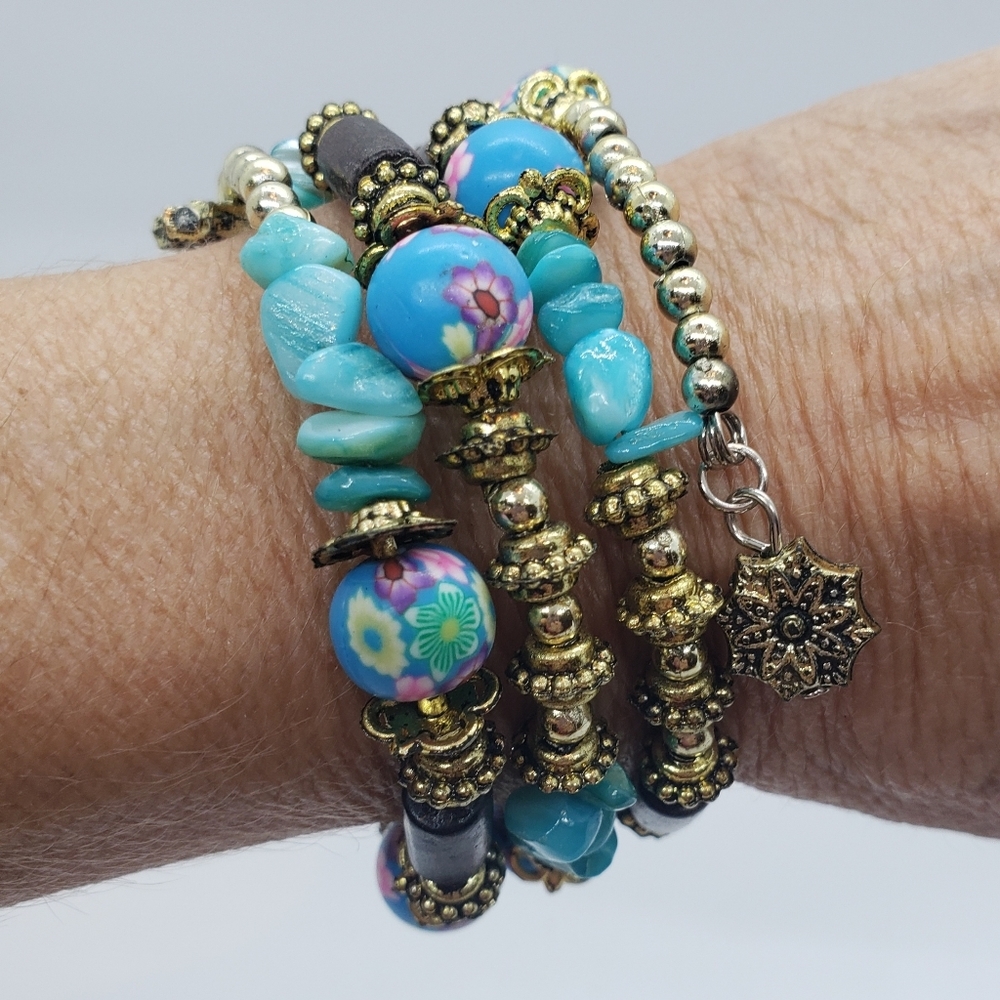 Beaded Memory Wire Bracelet In Turquoise Blue Boho